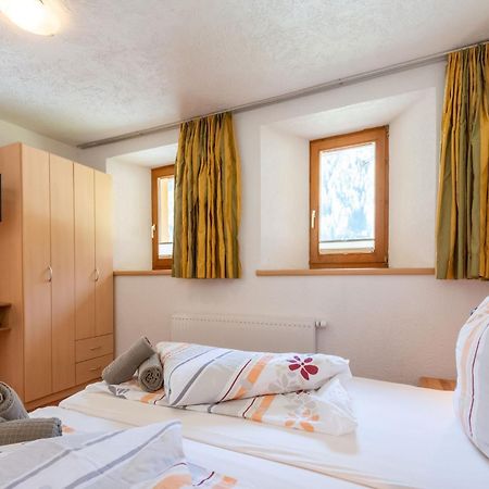 Hotel Haus Anna à Längenfeld Extérieur photo