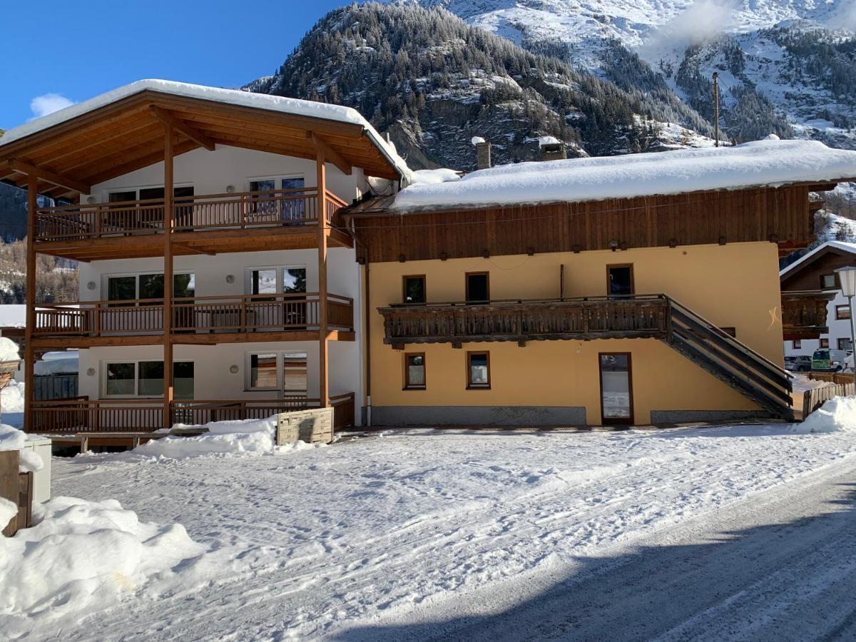 Hotel Haus Anna à Längenfeld Extérieur photo