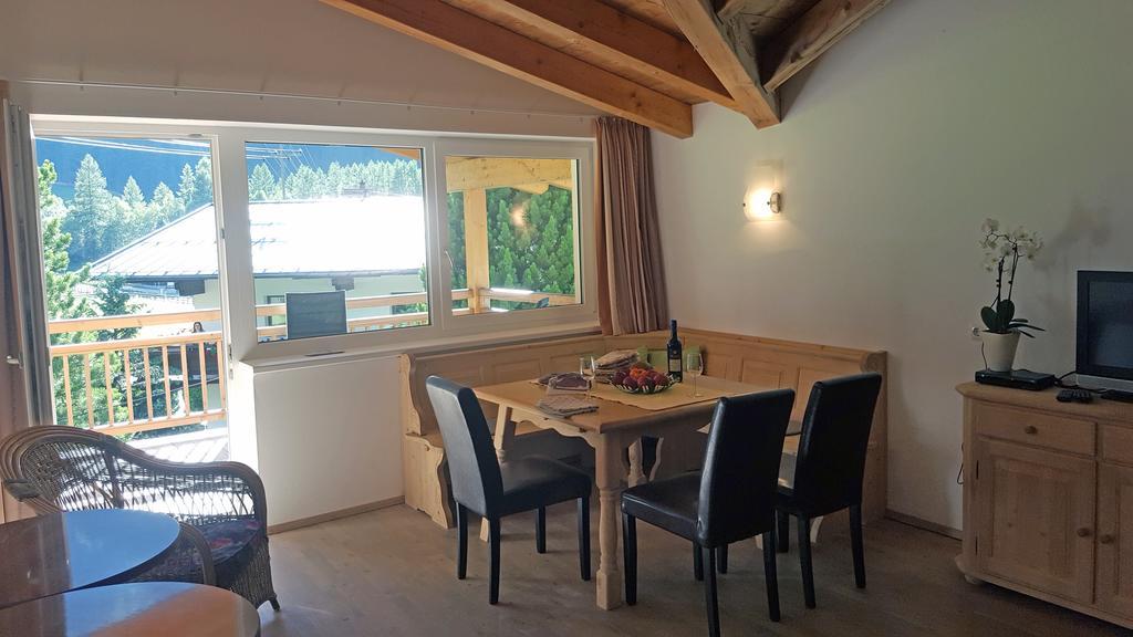 Hotel Haus Anna à Längenfeld Extérieur photo